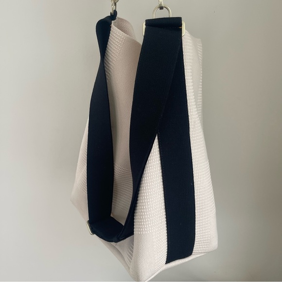 Rothy’s The Bucket Bag Pearl Merino Rare - Picture 13 of 13